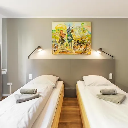 Glueck Auf Am Stadtpark * 杜伊斯堡